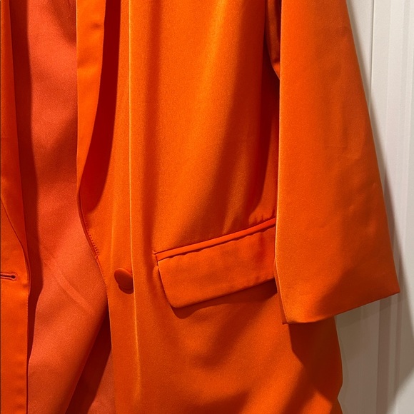 L'Academie Vibrant Orange Blazer - Picture 4 of 5